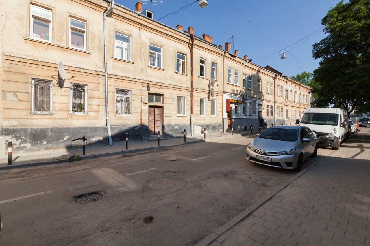 Delux Leopolli Apartments Near Shopping Mall Forum Lviv Exteriör bild
